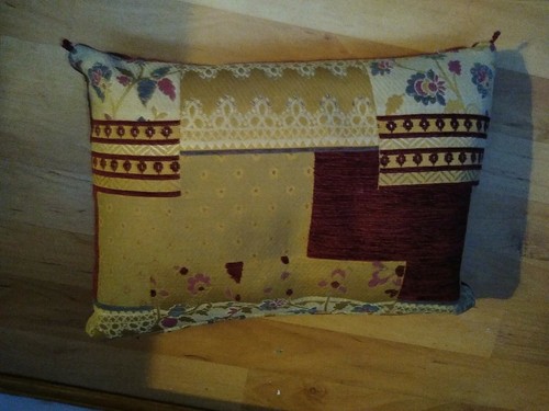 Laura ashley cushion inner - ashley,